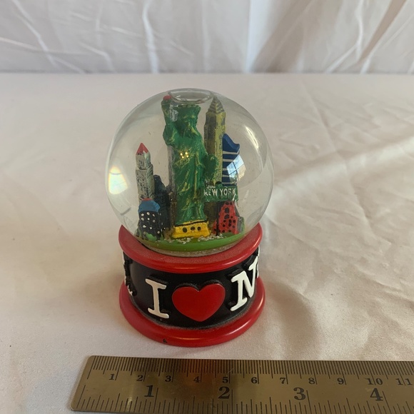 I Love New York water globe snow globe‎ - Picture 2 of 7